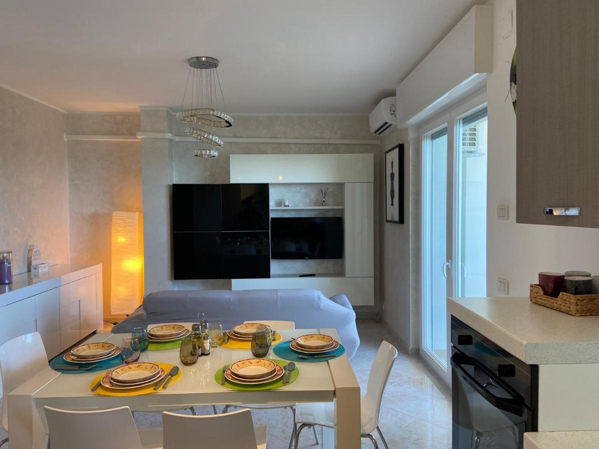 Bari Nalasia Beach Apartment Екстериор снимка